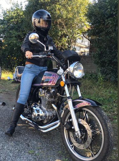ローダウンで女性ライダーも安心 Gsx250eザリのローダウン Gs400 旧車バイクのブログ 王鈴