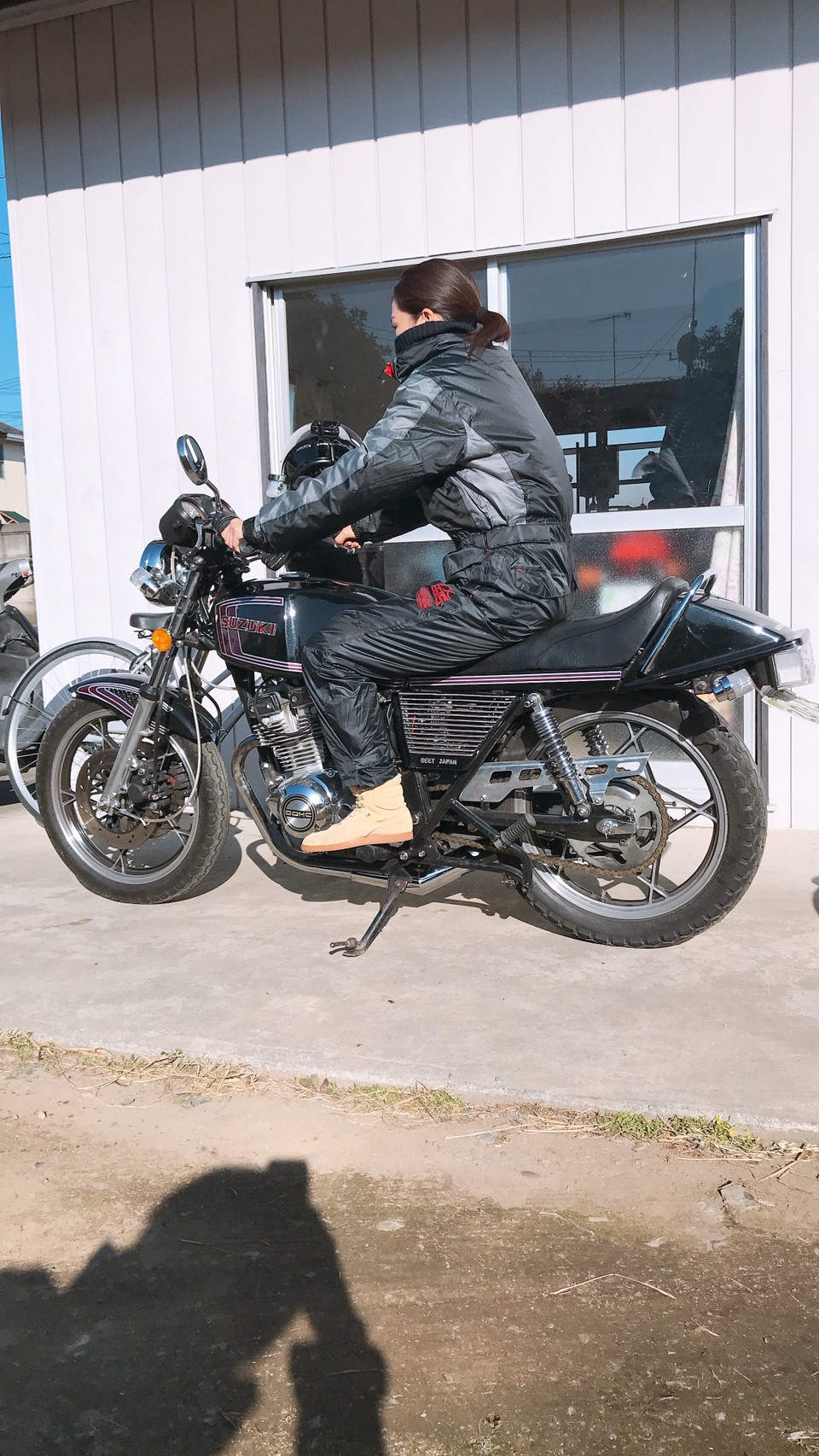 ワークマン イージス360 のレビュー バイク乗り最強防寒着おしゃれなシグナルレッド Gs400 旧車バイクのブログ 王鈴